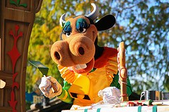 Clarabelle Cow