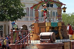 Pinocchio & Snow White float