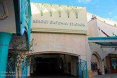 Resort Gateway/Ikspiari Station