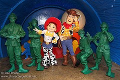 Barrel of Fun - Woody, Jessie and Green Army Men
